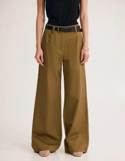 ABIGAIL PANT