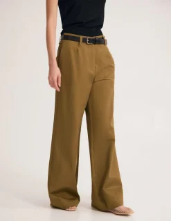 ABIGAIL PANT