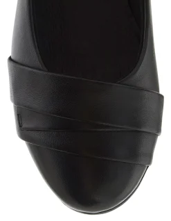 ADLER LEATHER PUMP
