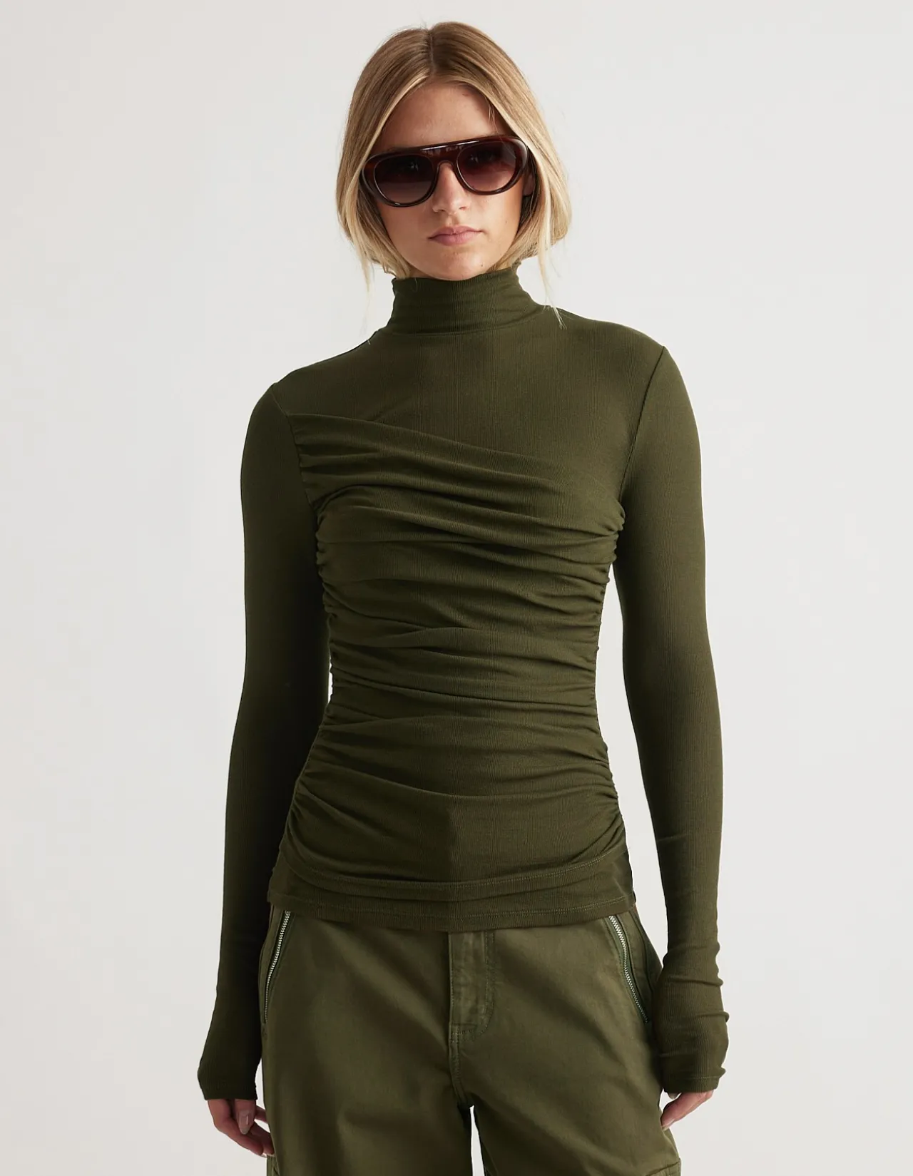 ALICIA HIGH NECK LONG SLEEVE