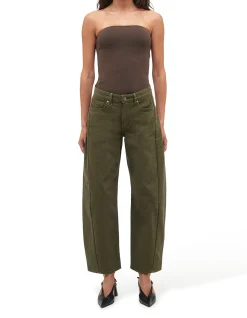 Amber Barrel Leg Jean