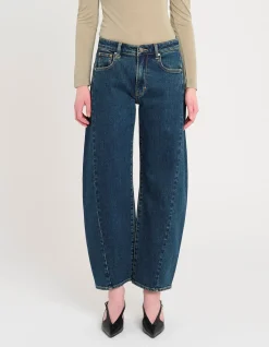 Amber Barrel Mid Rise Barrel Leg Jeans