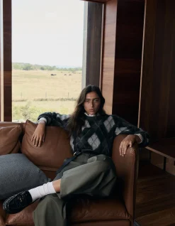 Argyle Crew Neck Knit