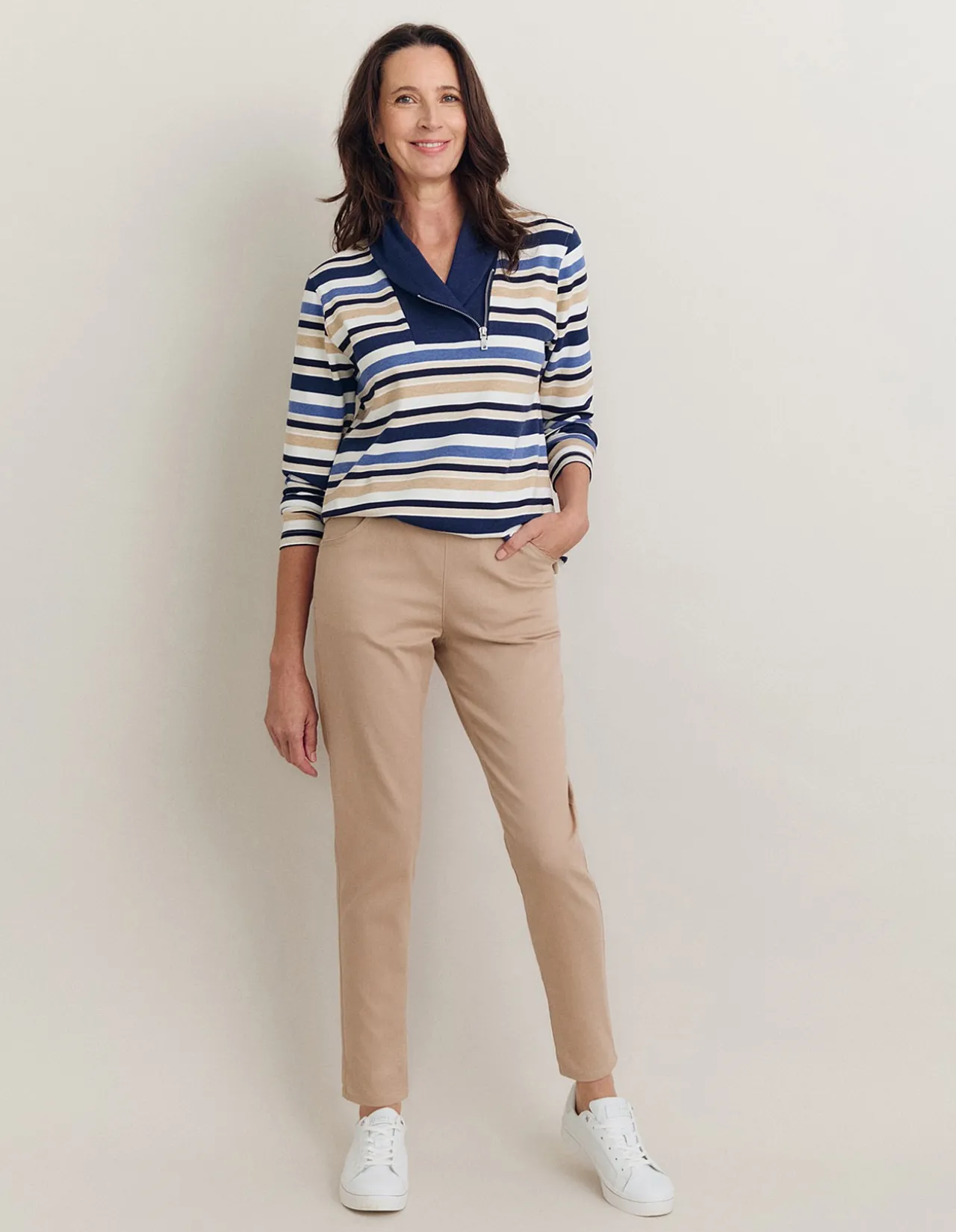 ASANA HALF ZIP TOP