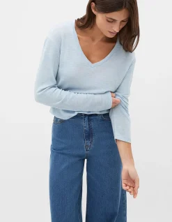 AUSTRALIAN MERINO V NECK TOP
