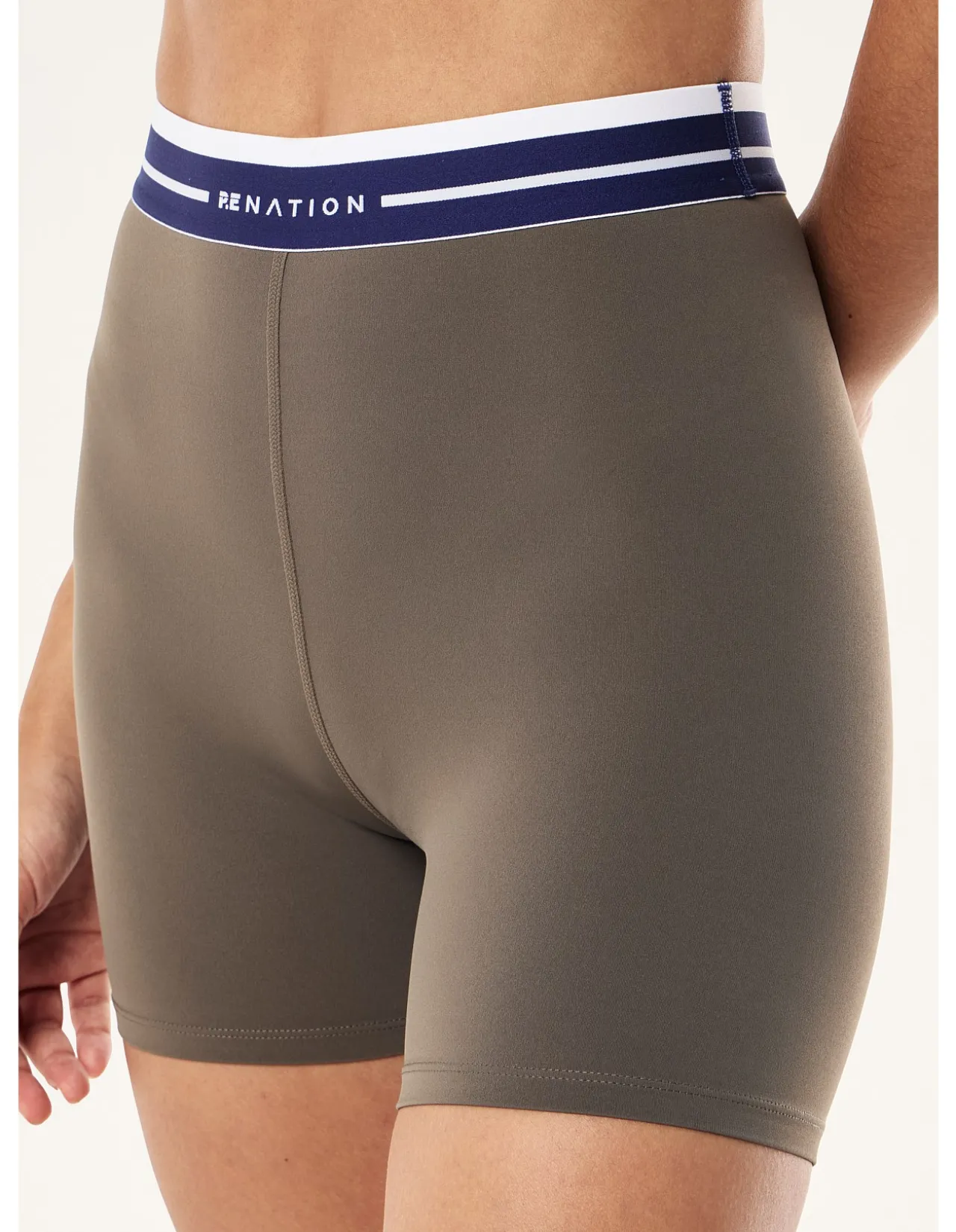Avant 5 Inch Bike Short