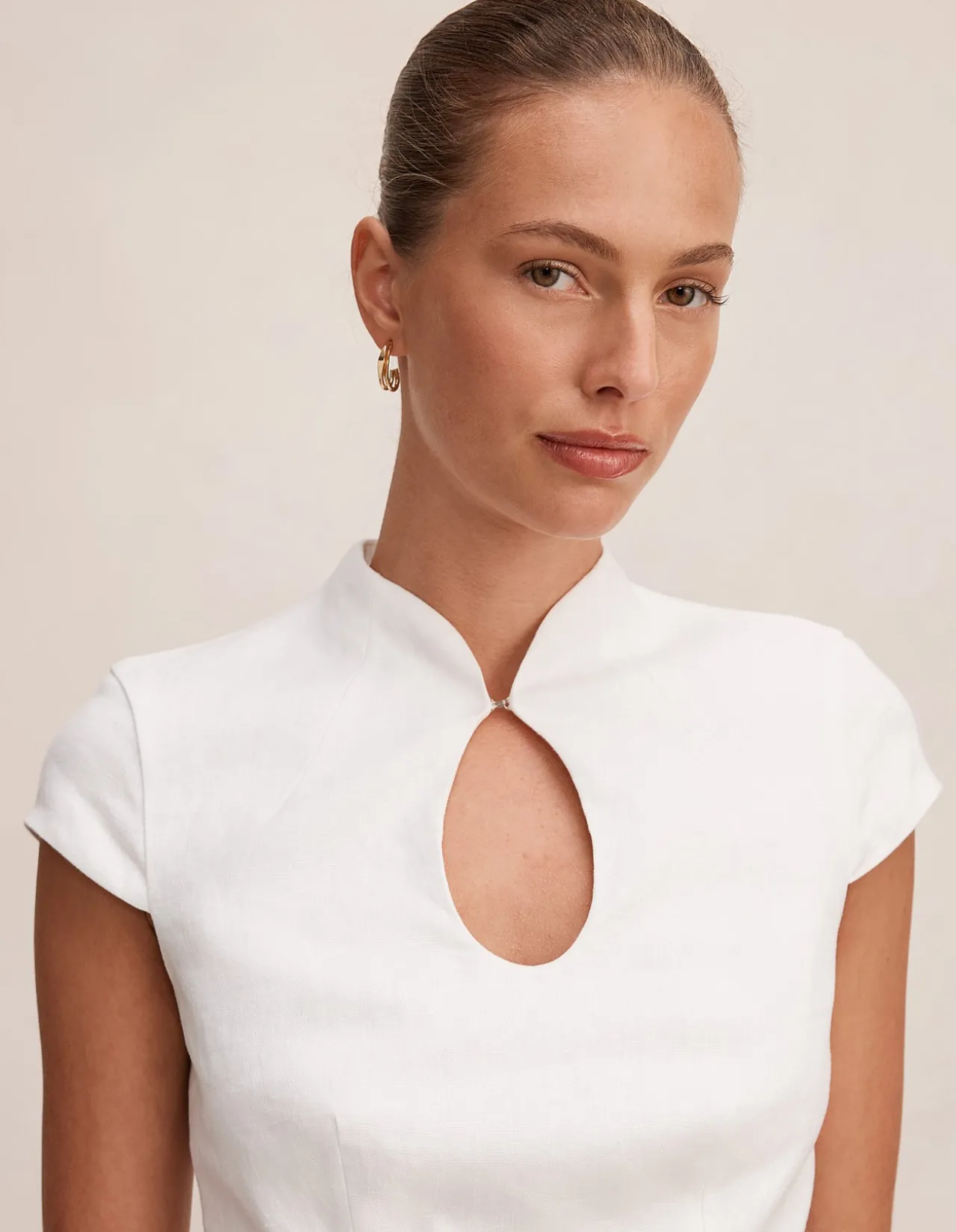 AYLA KEYHOLE LINEN TOP