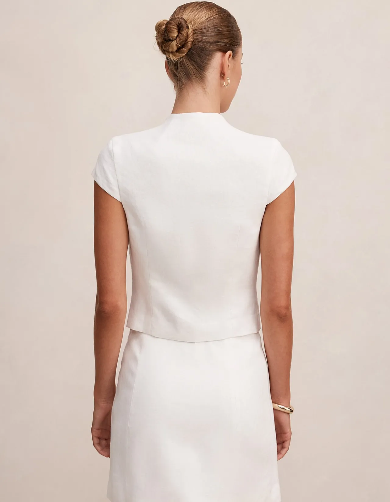 AYLA KEYHOLE LINEN TOP
