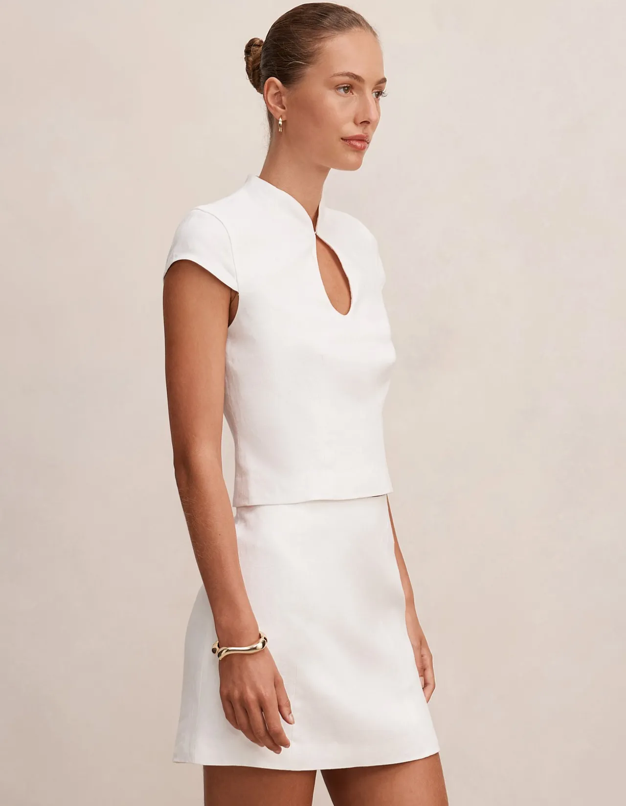 AYLA KEYHOLE LINEN TOP