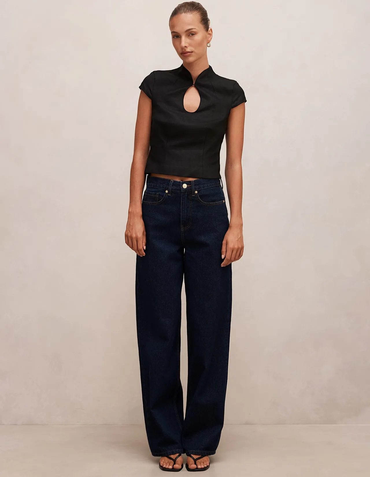 AYLA KEYHOLE LINEN TOP