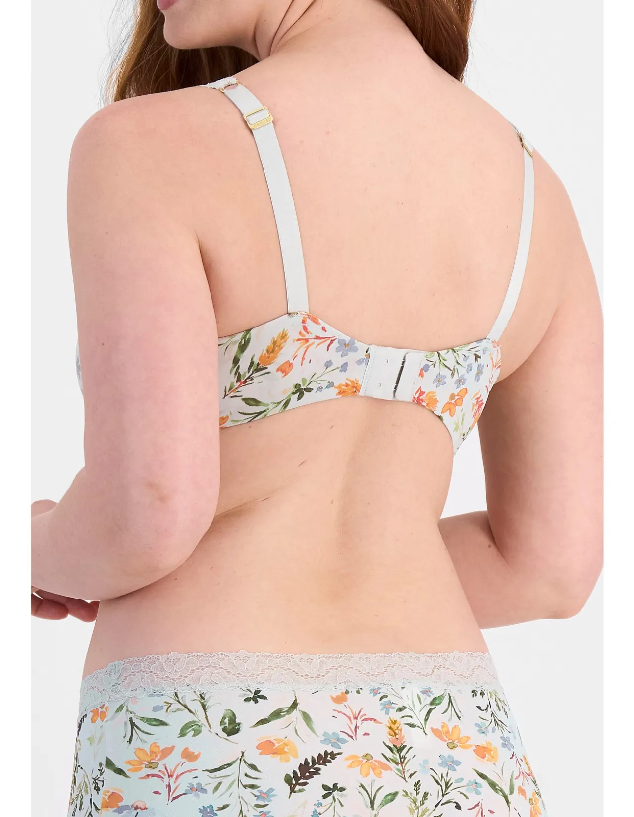 BARELY THERE LIGHTLY LINED LUXE BRA