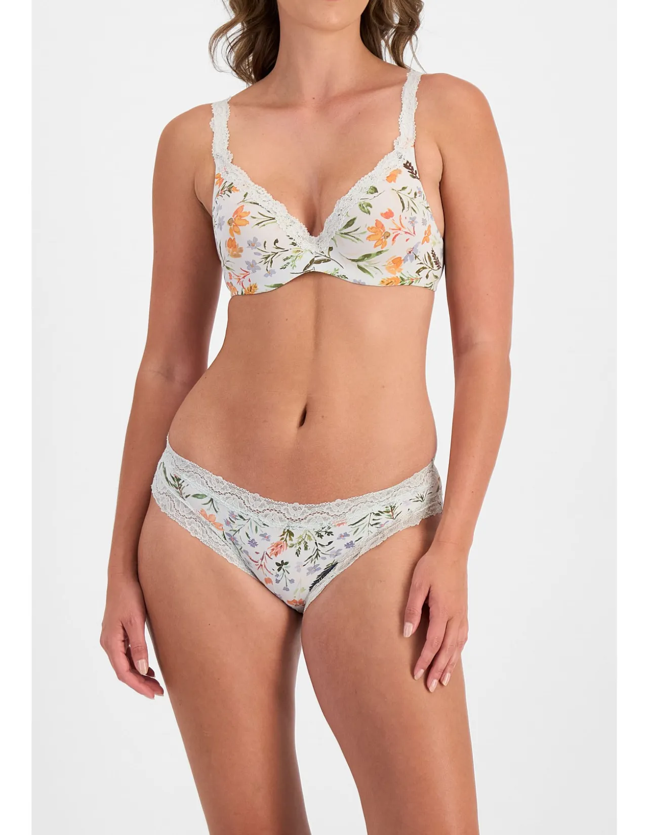 BARELY THERE LIGHTLY LINED LUXE BRA