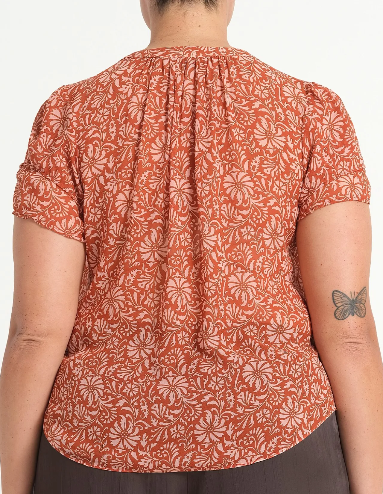 BELLAVIE FLUTTER SLEEVE TOP