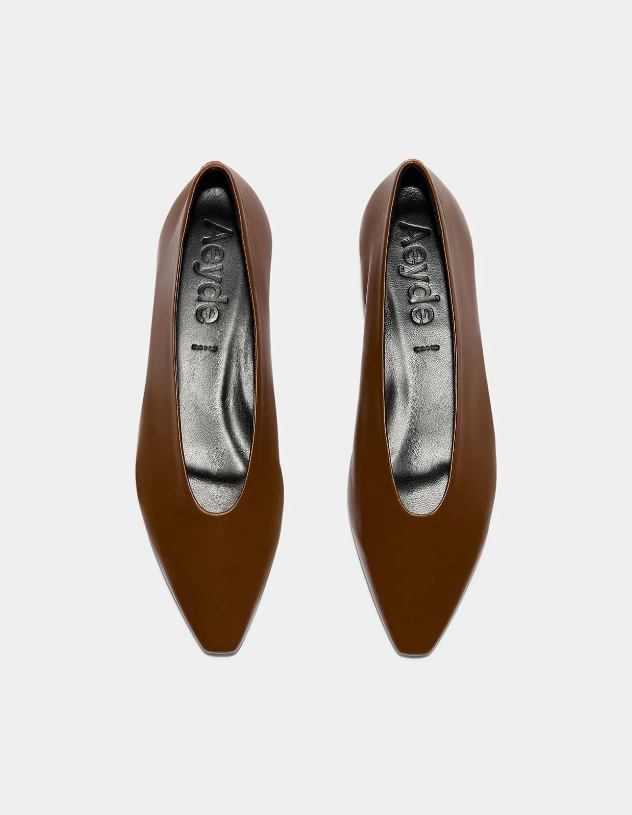 BETTY NAPPA LEATHER TOBACCO FLAT