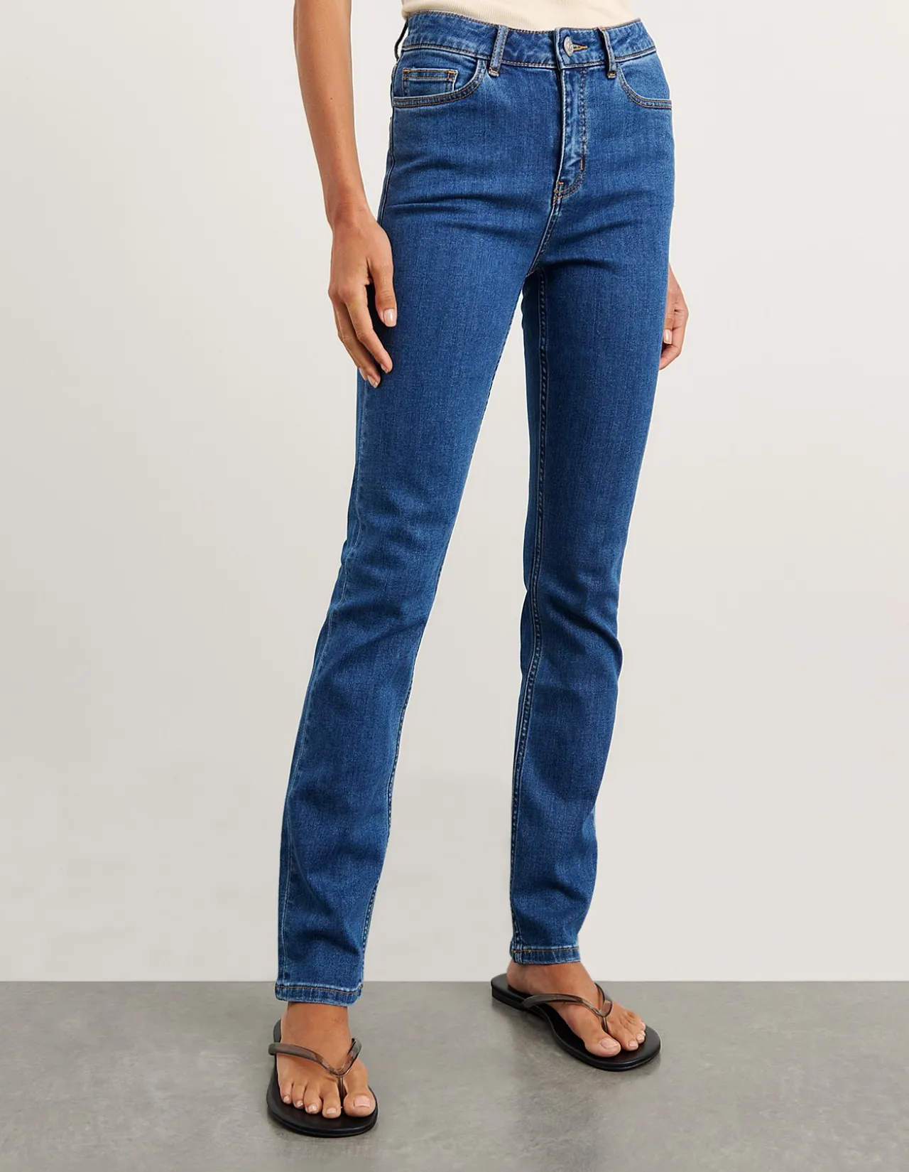 Bianca Slim Straight Mid Rise Jean