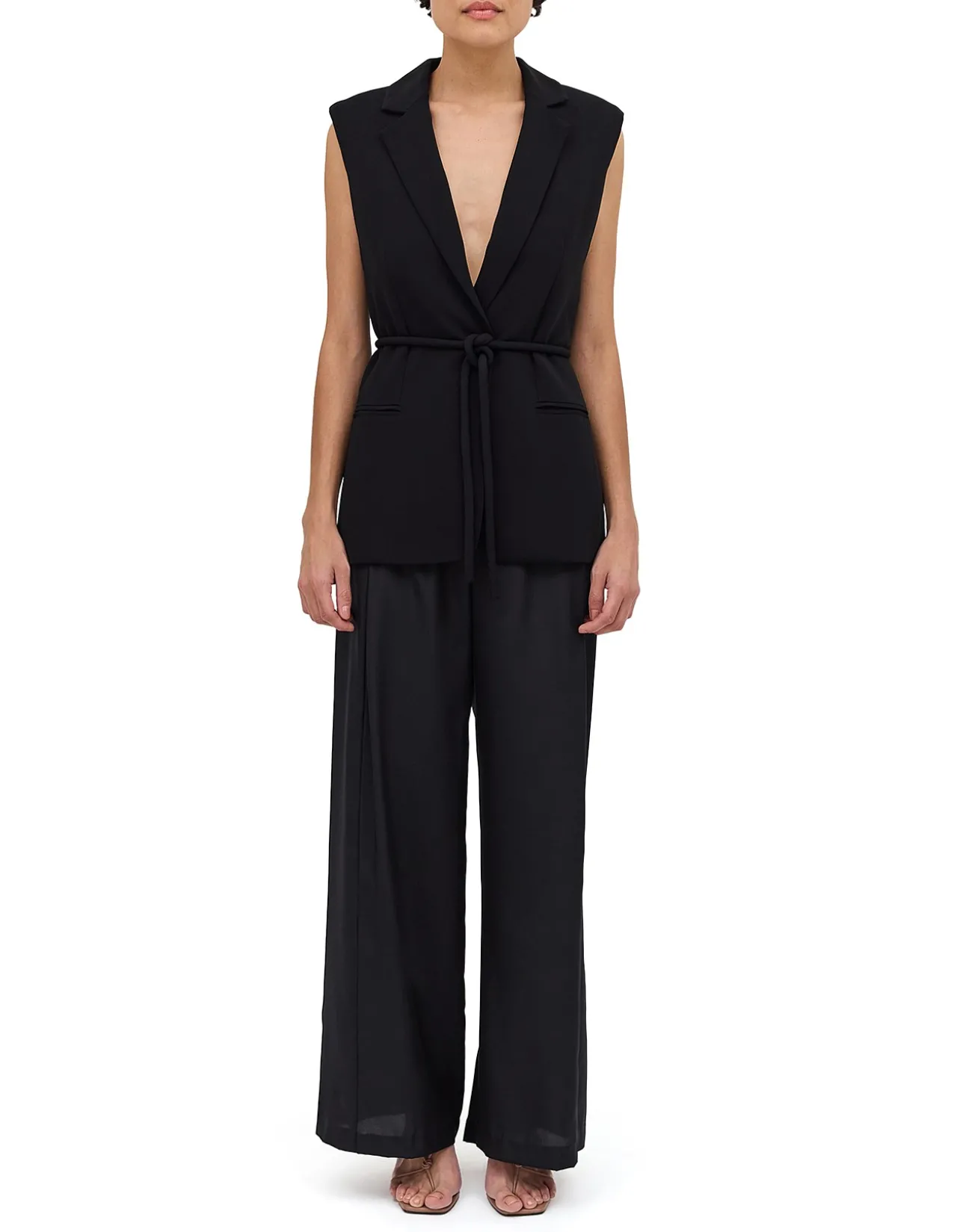 BLACK CREPE SUITING SHIFTING VEST