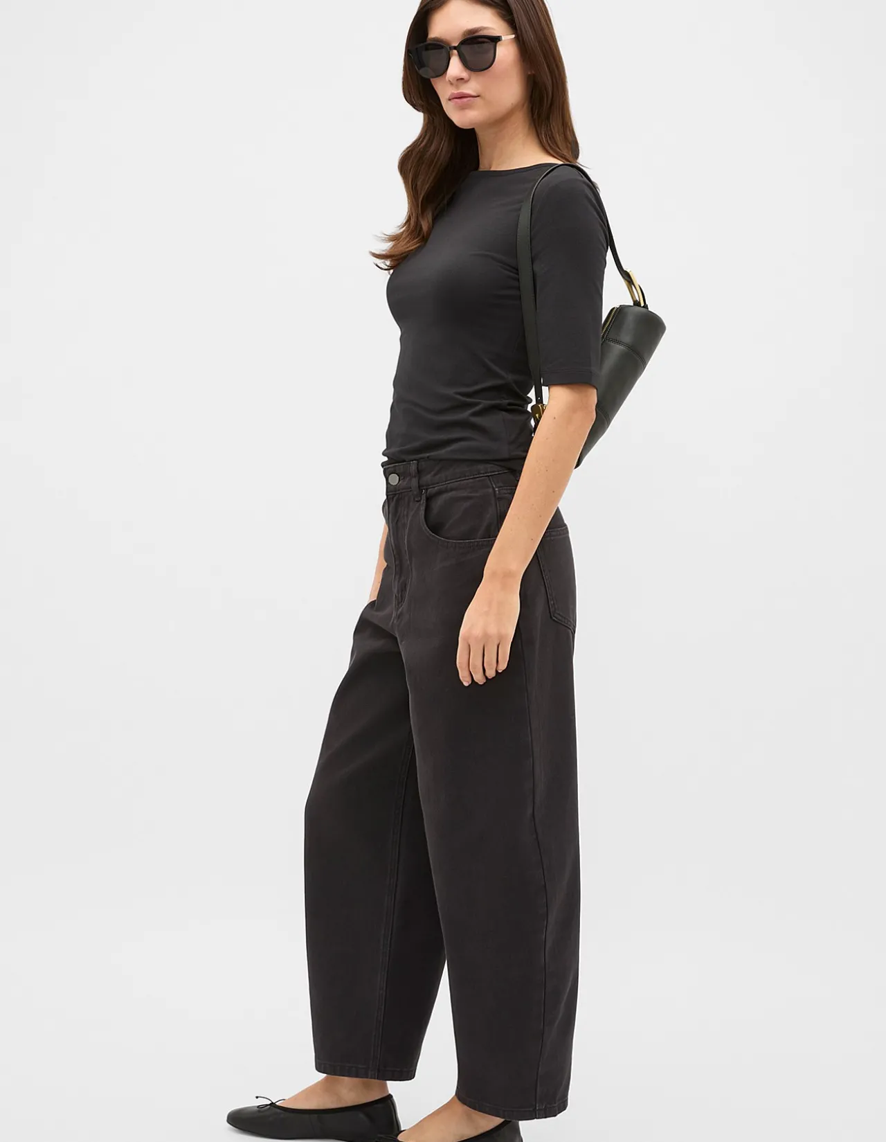 BOAT NECK HALF SLEEVE TOP