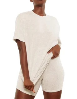 BOYFRIEND T-SHIRT