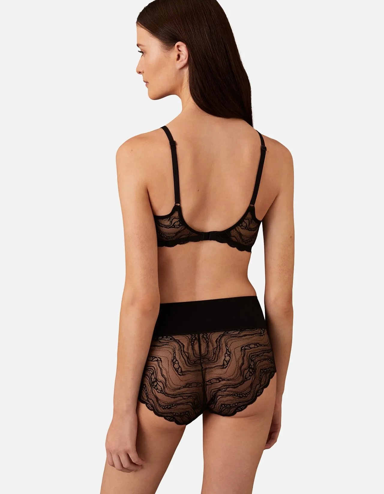 CALVIN KLEIN INSTINCT LIGHTLY LINED PLUNGE BRA