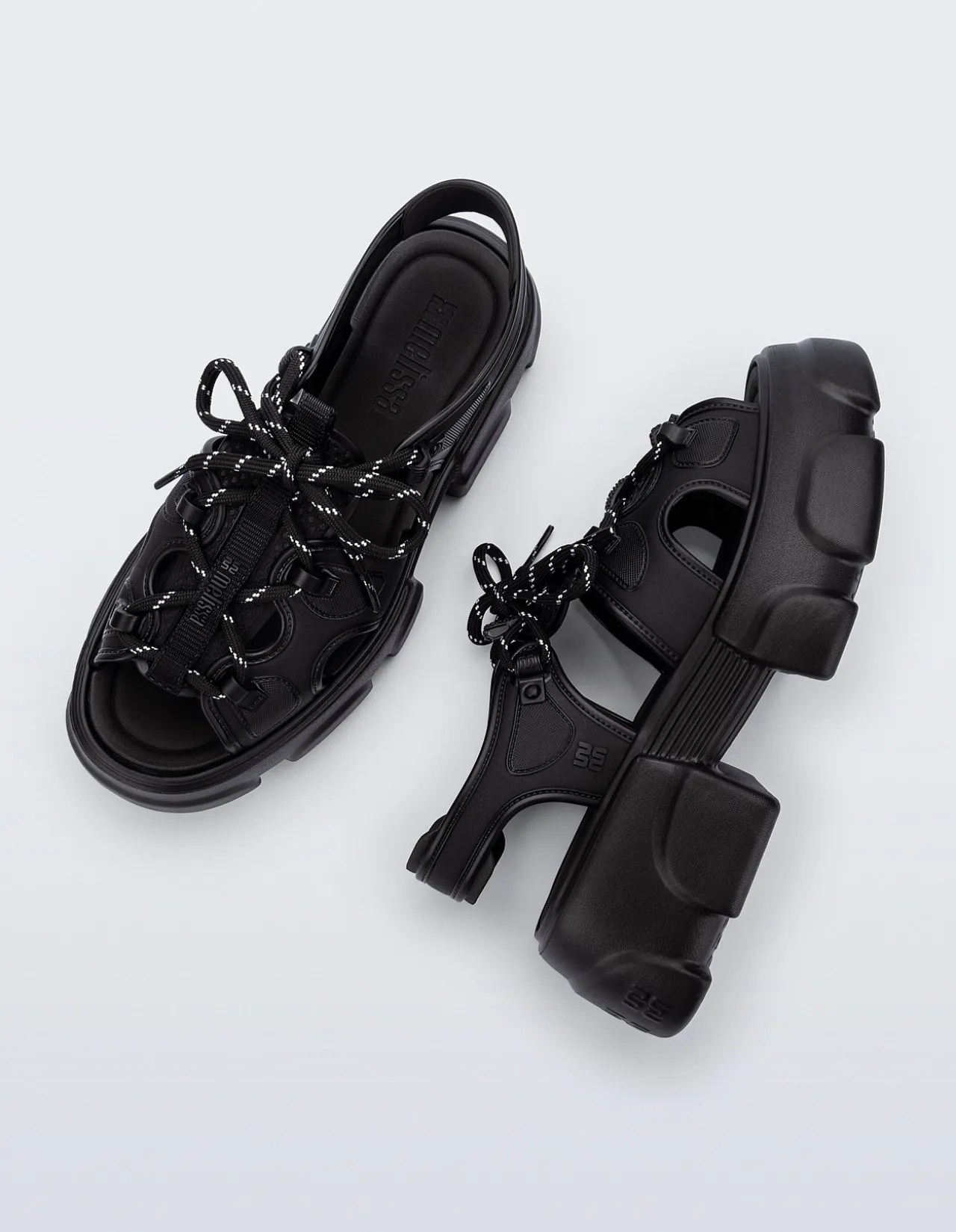 CAMP SANDAL