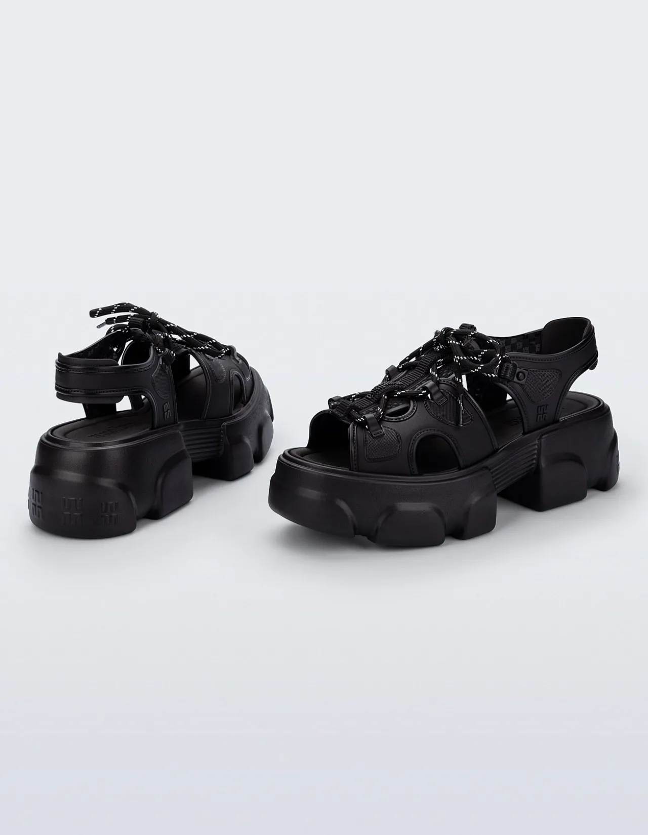 CAMP SANDAL