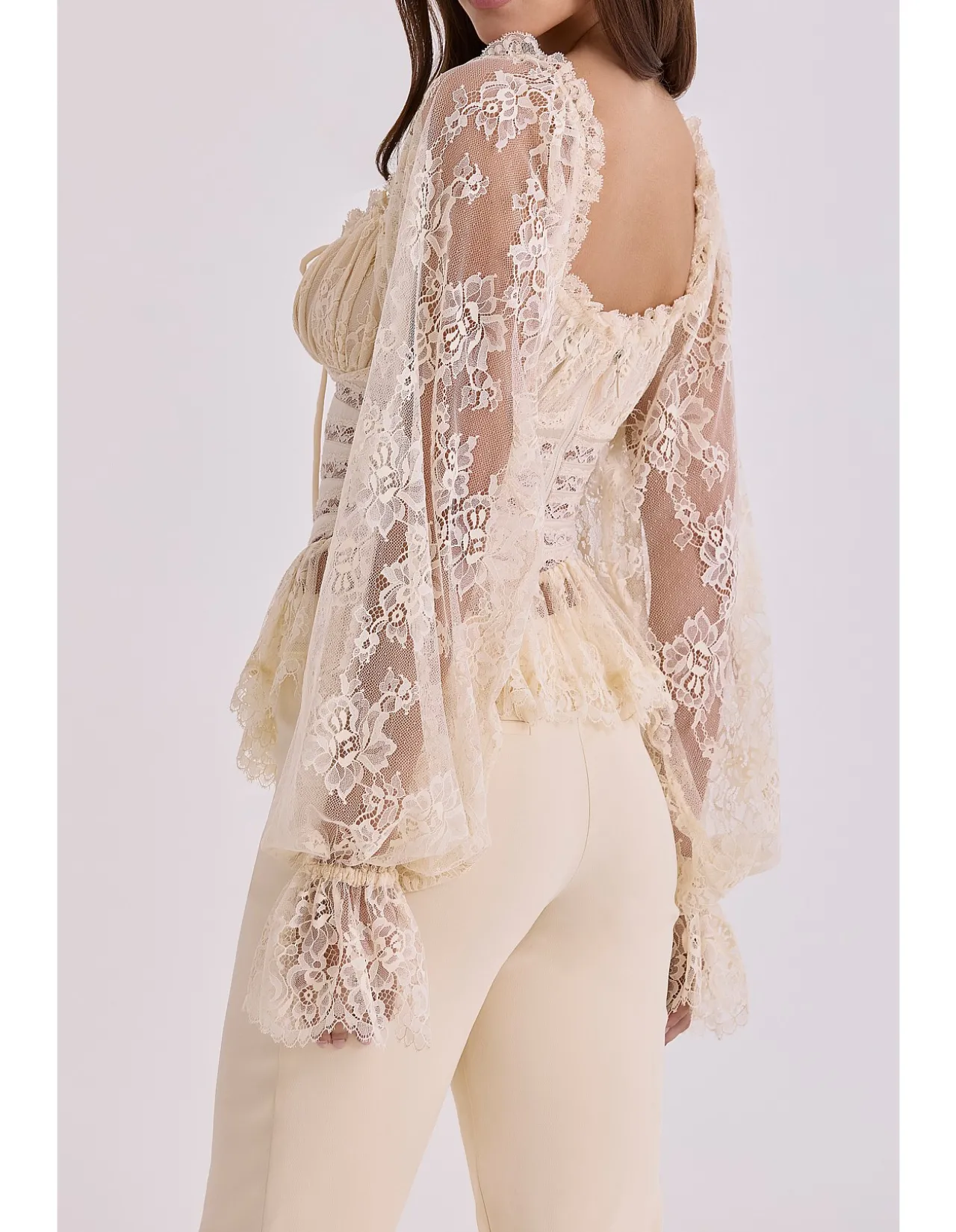 'CARA'LONG SLEEVE LACE TOP