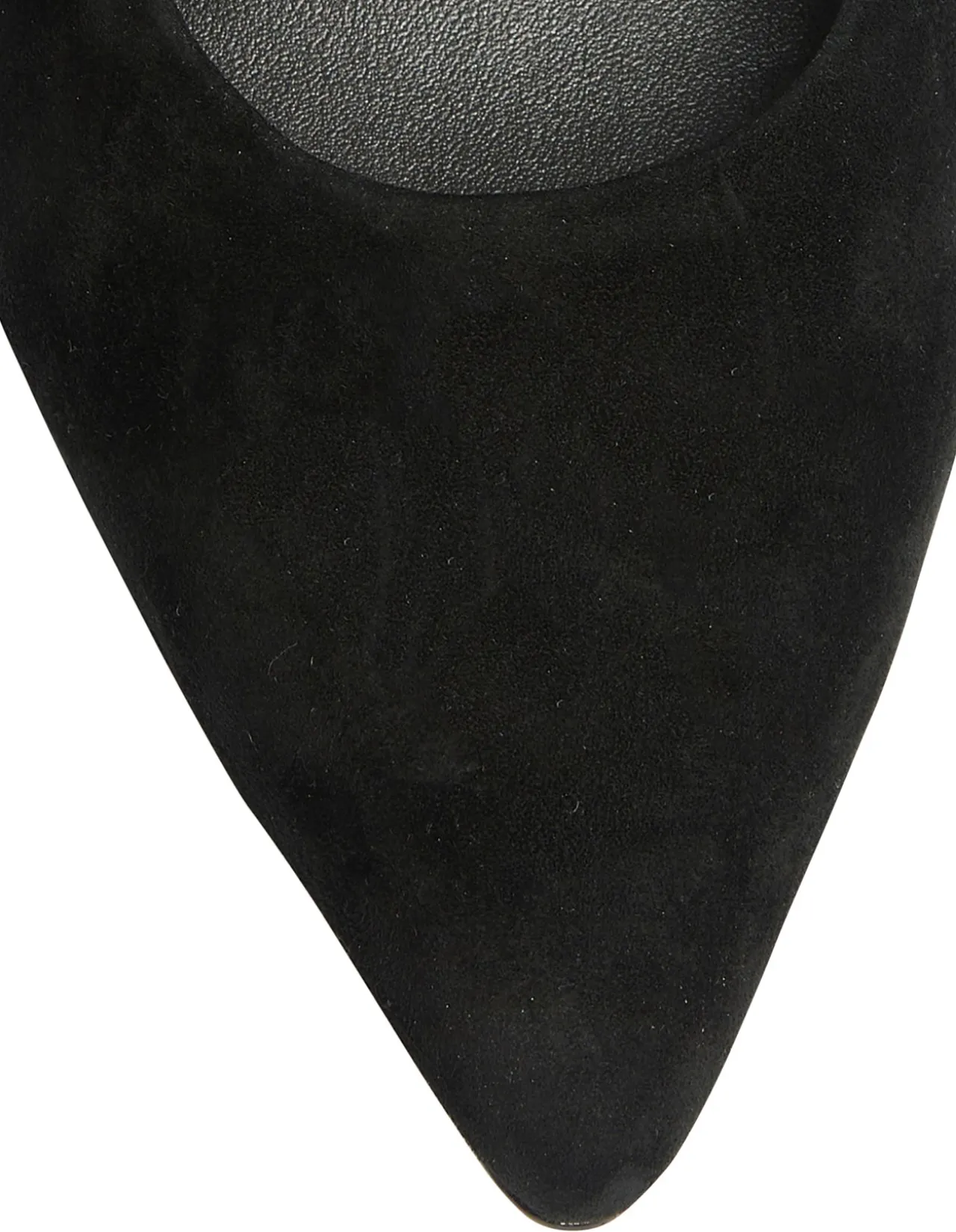 CASSIE FLAT