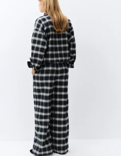 CHECK PULL ON PANT