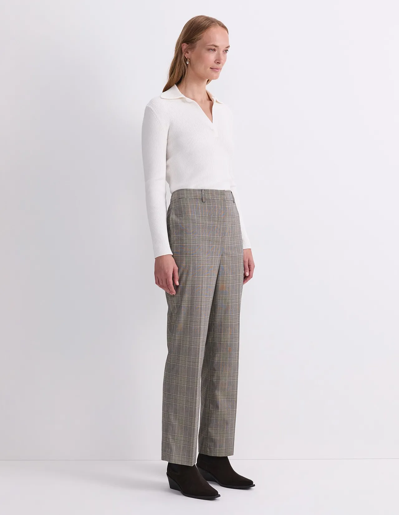CHELSEA CHECK PANT