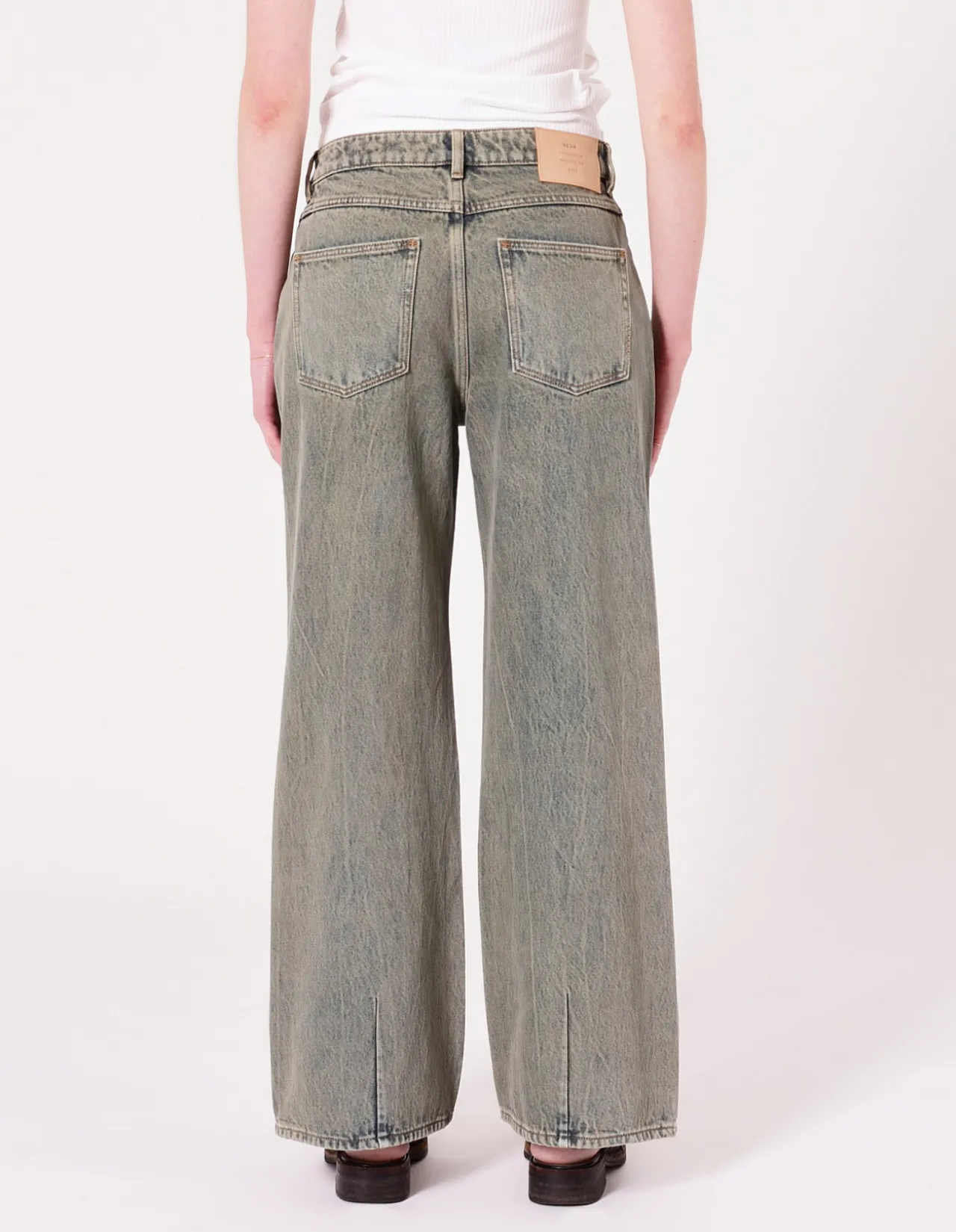 Chloe Baggy Mid Rise Wide Leg Jeans