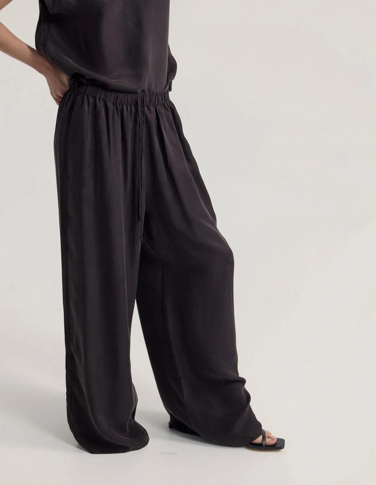 CLARE CUPRO PANT