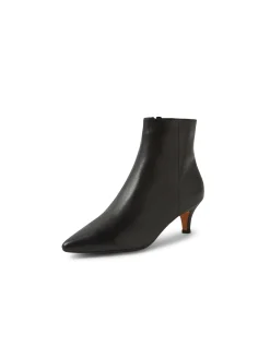 Conoir Black Leather Ankle Boots