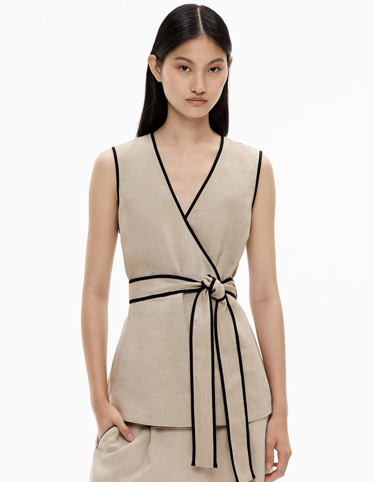 Contrast Tie Shirt