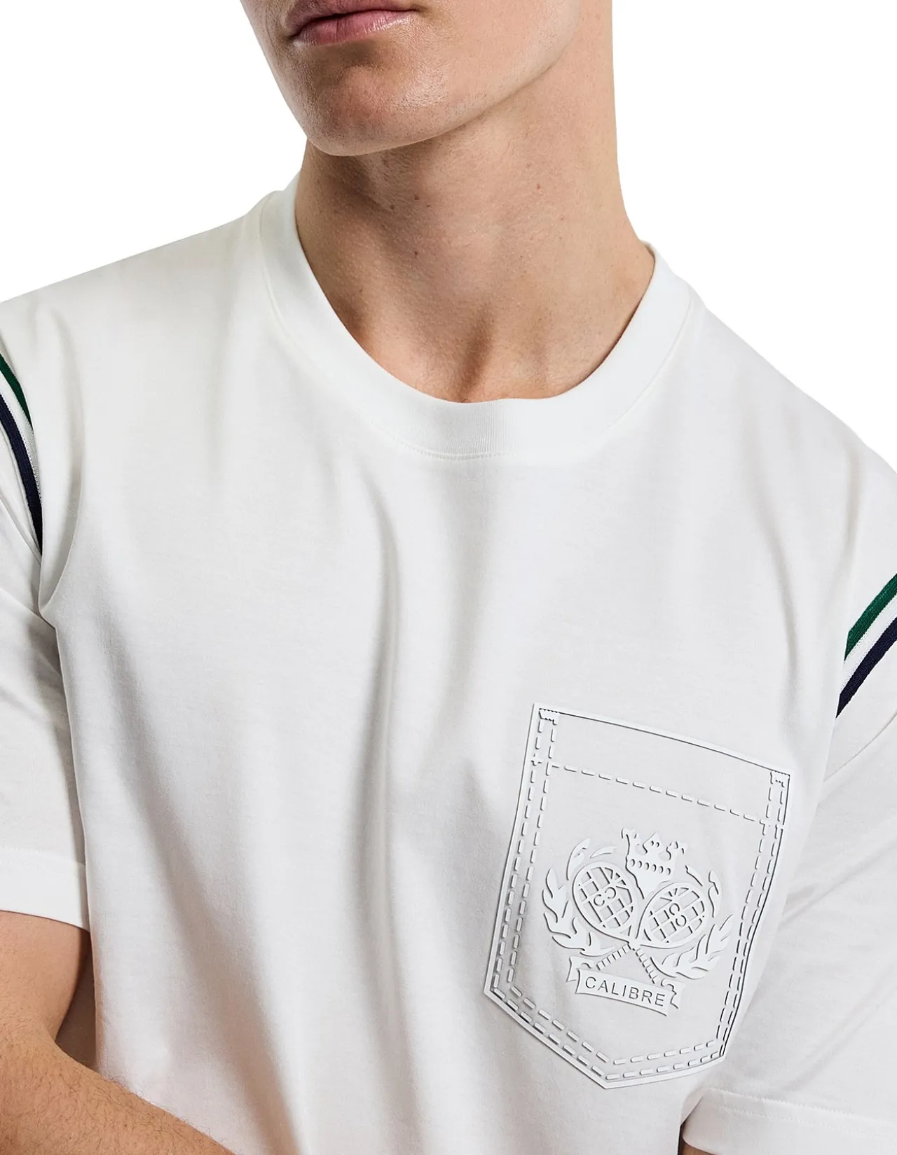 CONTRAST TRIM T-SHIRT