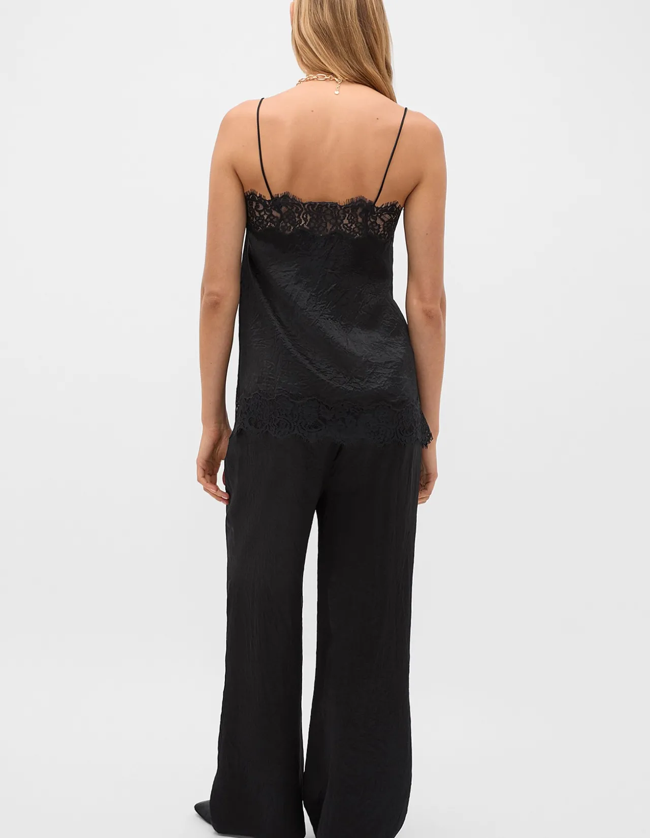 CRINKLED SATIN LACE SQUARE NECK CAMI