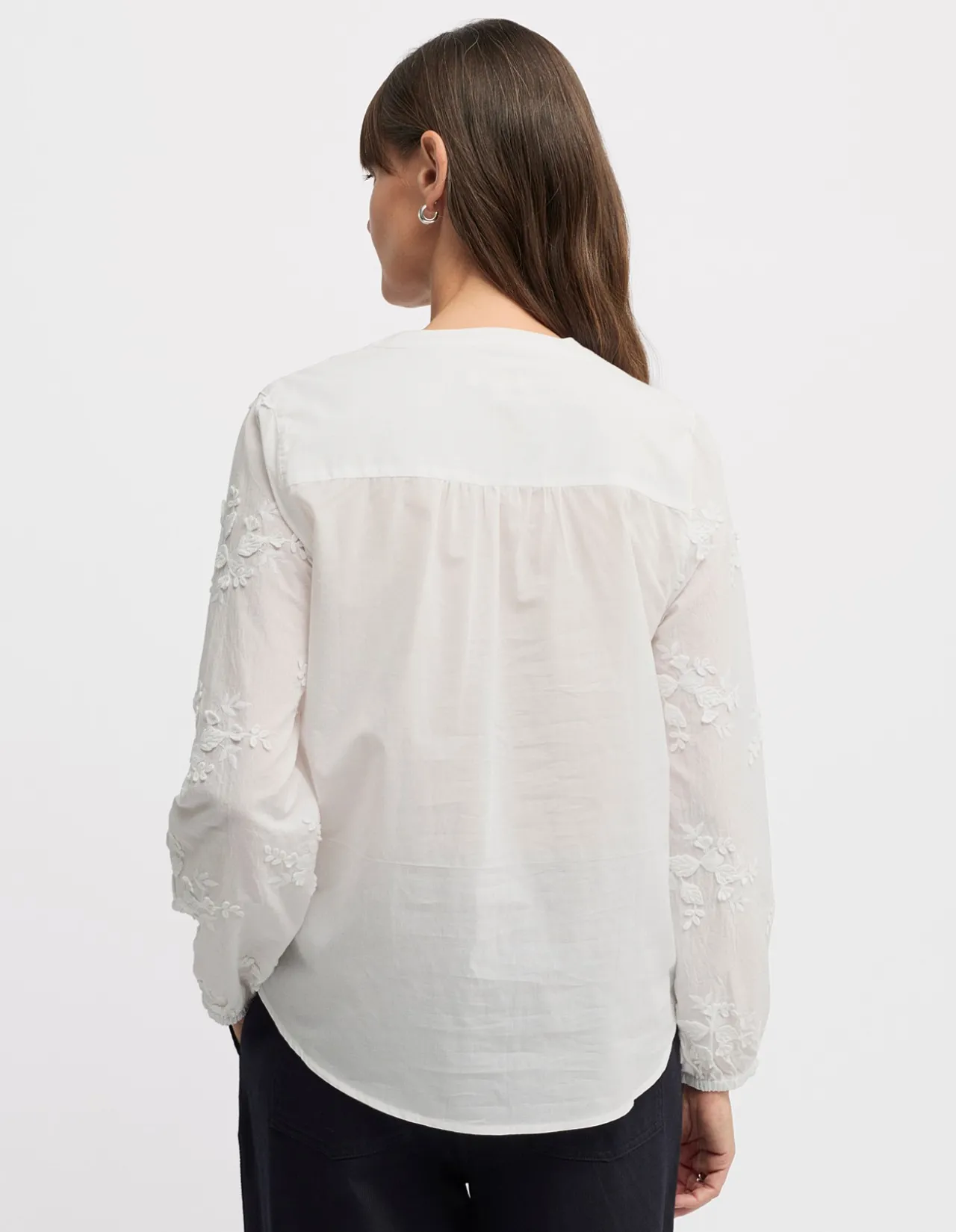 DAINTY SHIRT