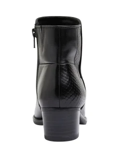 DAPPER ANKLE BOOT