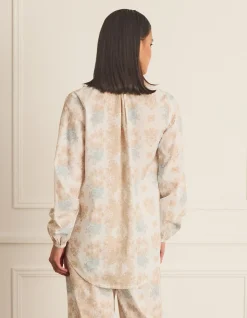 Dianthus Odilia Beach Shirt