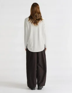 D-Luxe Curved Hem Long Sleeve Logo Top