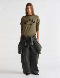 D-Luxe Curved Hem Long Sleeve Logo Top