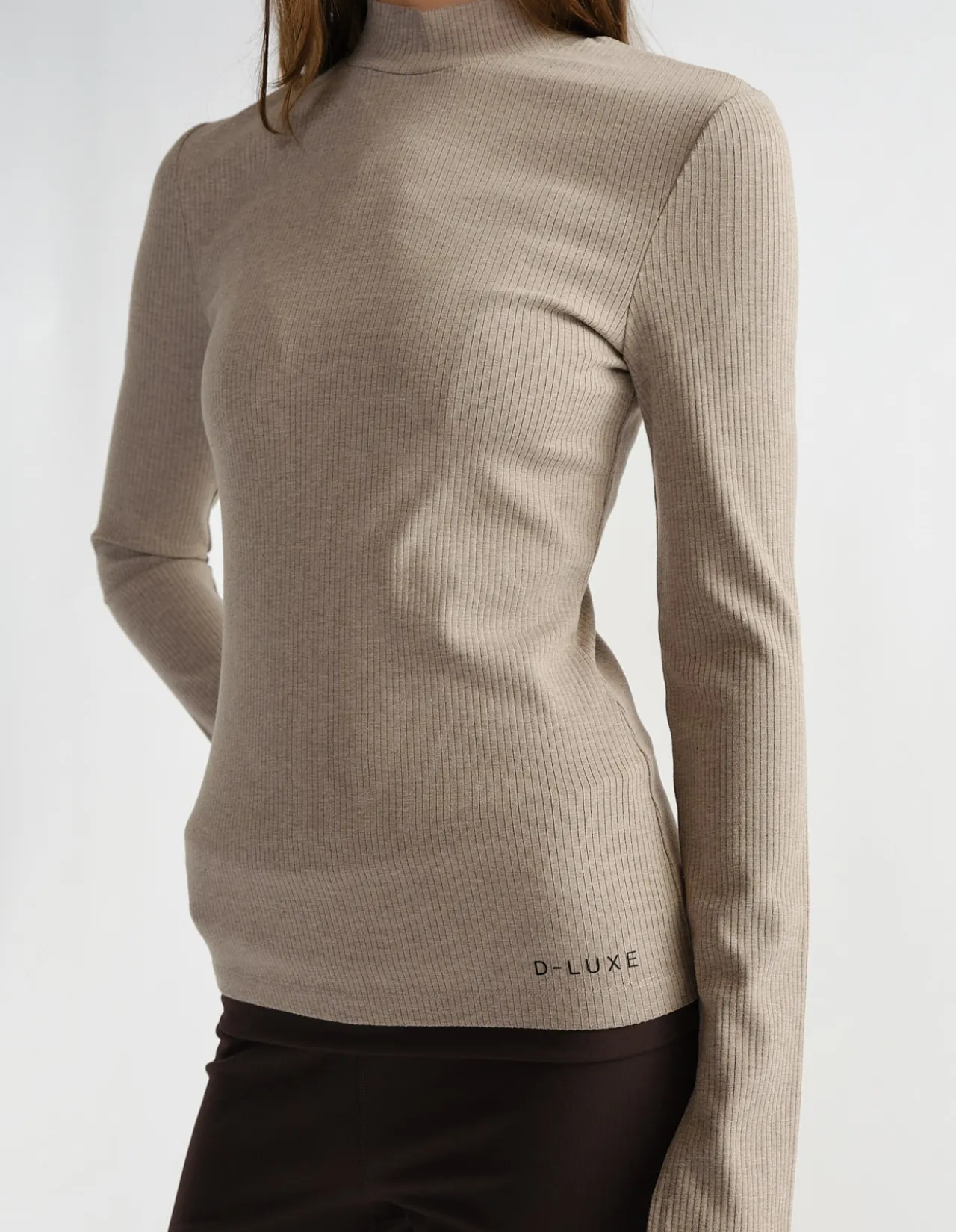 D-LUXE LONG SLEEVE RIB TOP