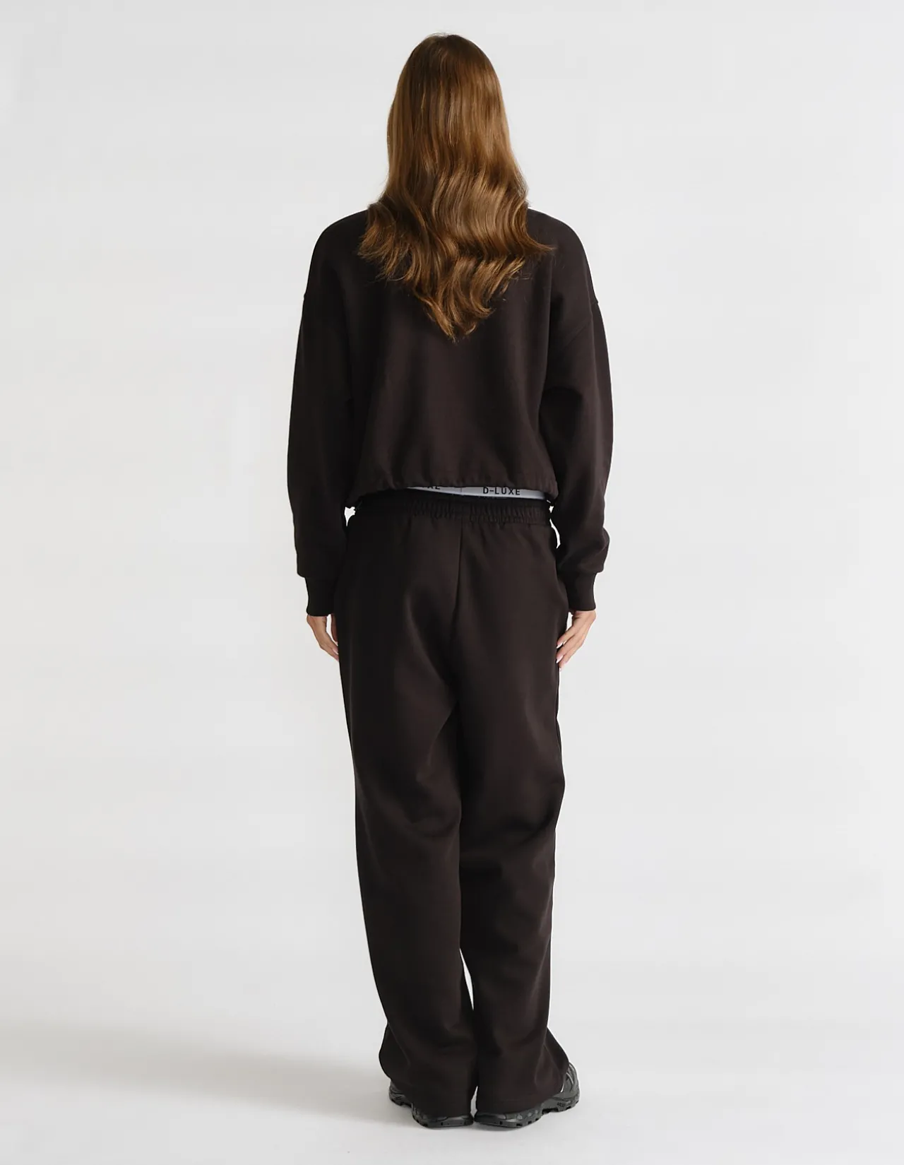D-LUXE LOGO CROP SWEAT