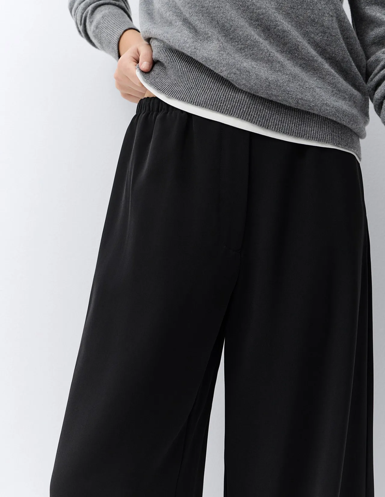 EFFORTLESS TAILORED POLYESTER EVERYDAY PULL ON PANT