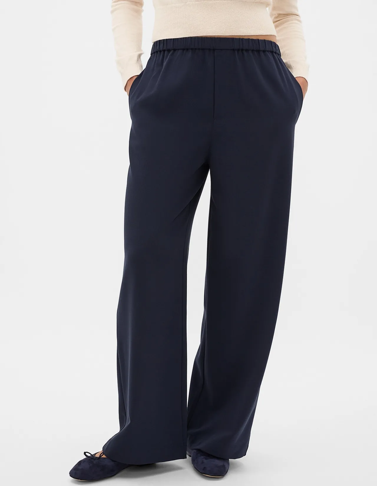 ELASTICATED STRAIGHT LEG PANT