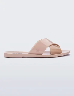 ESSENTIAL SLIDE