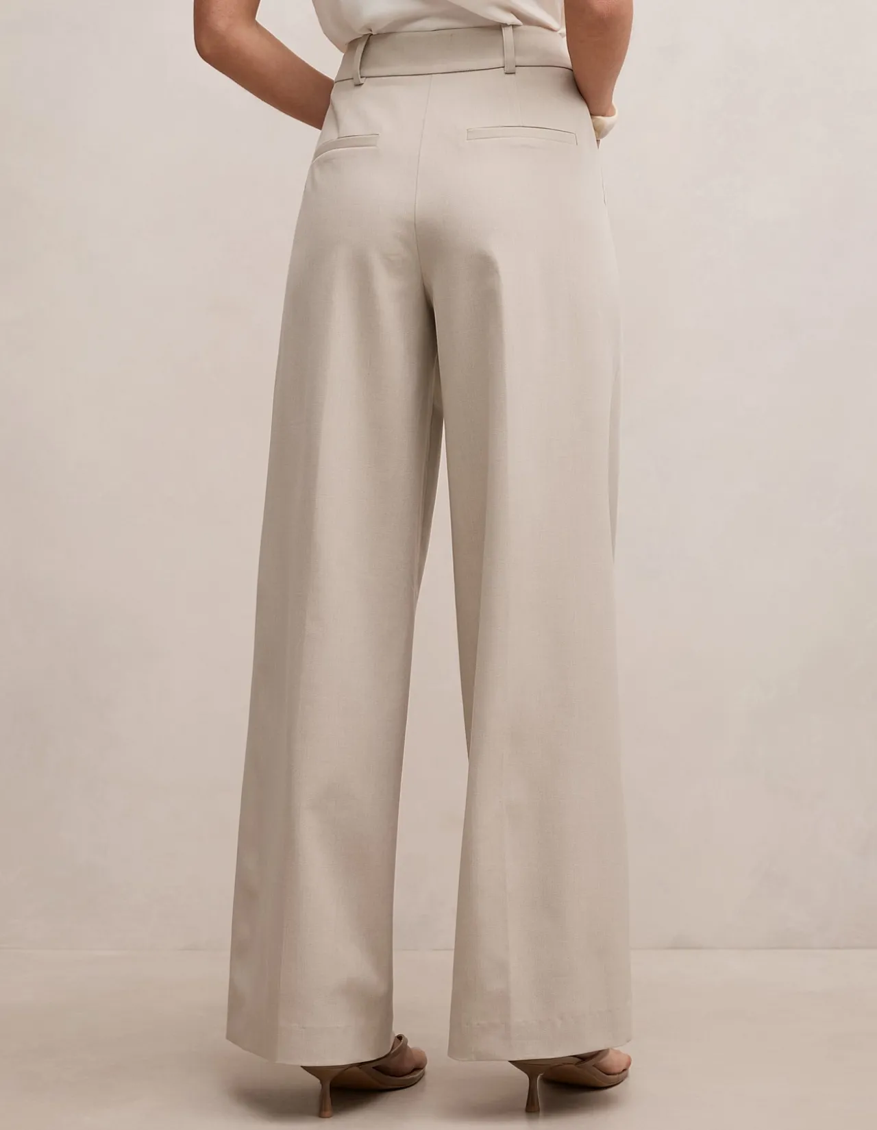 ETTA PLEATED WIDE LEG PANTS