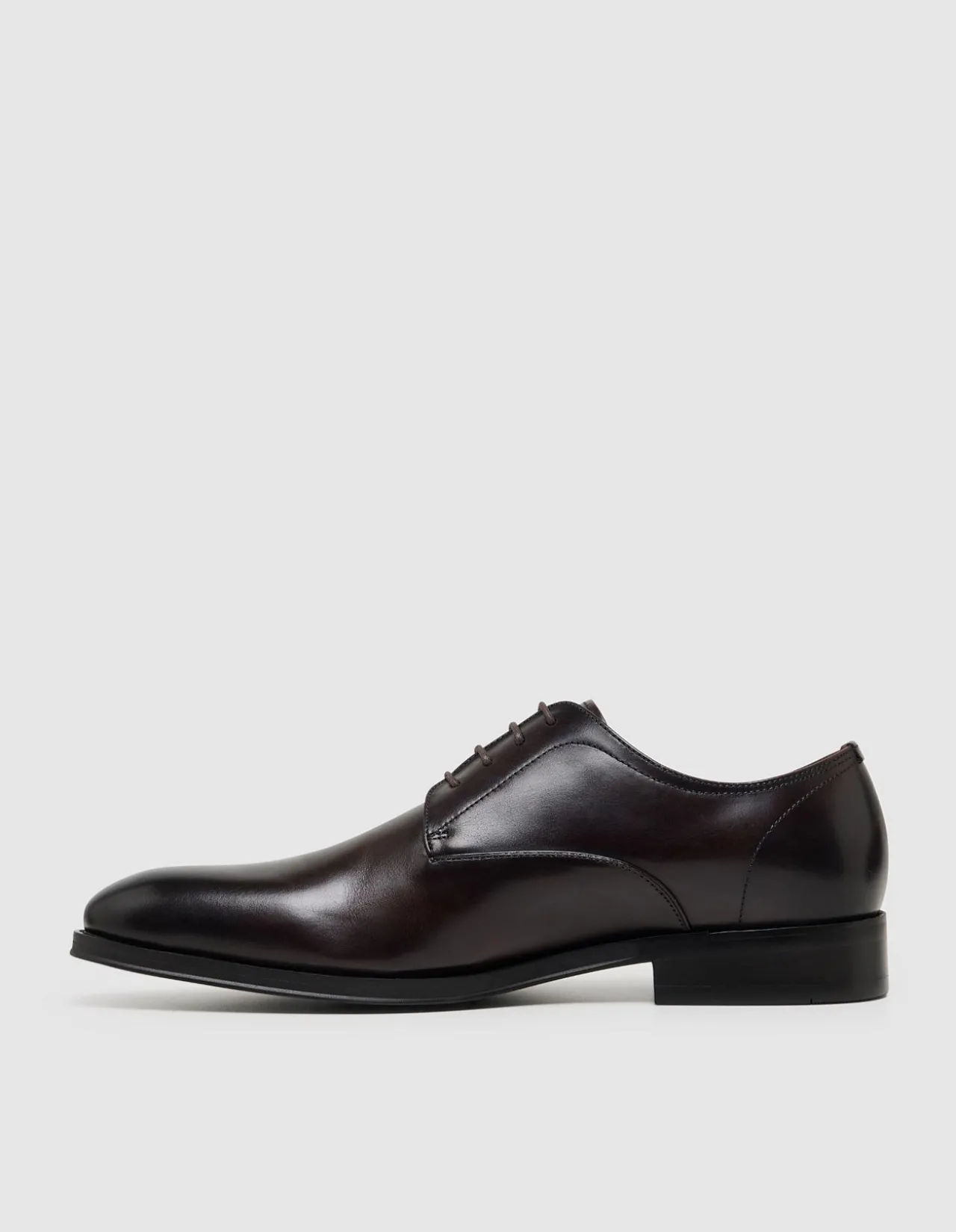 EZRA LACE UP LEATHER DERBY SHOE