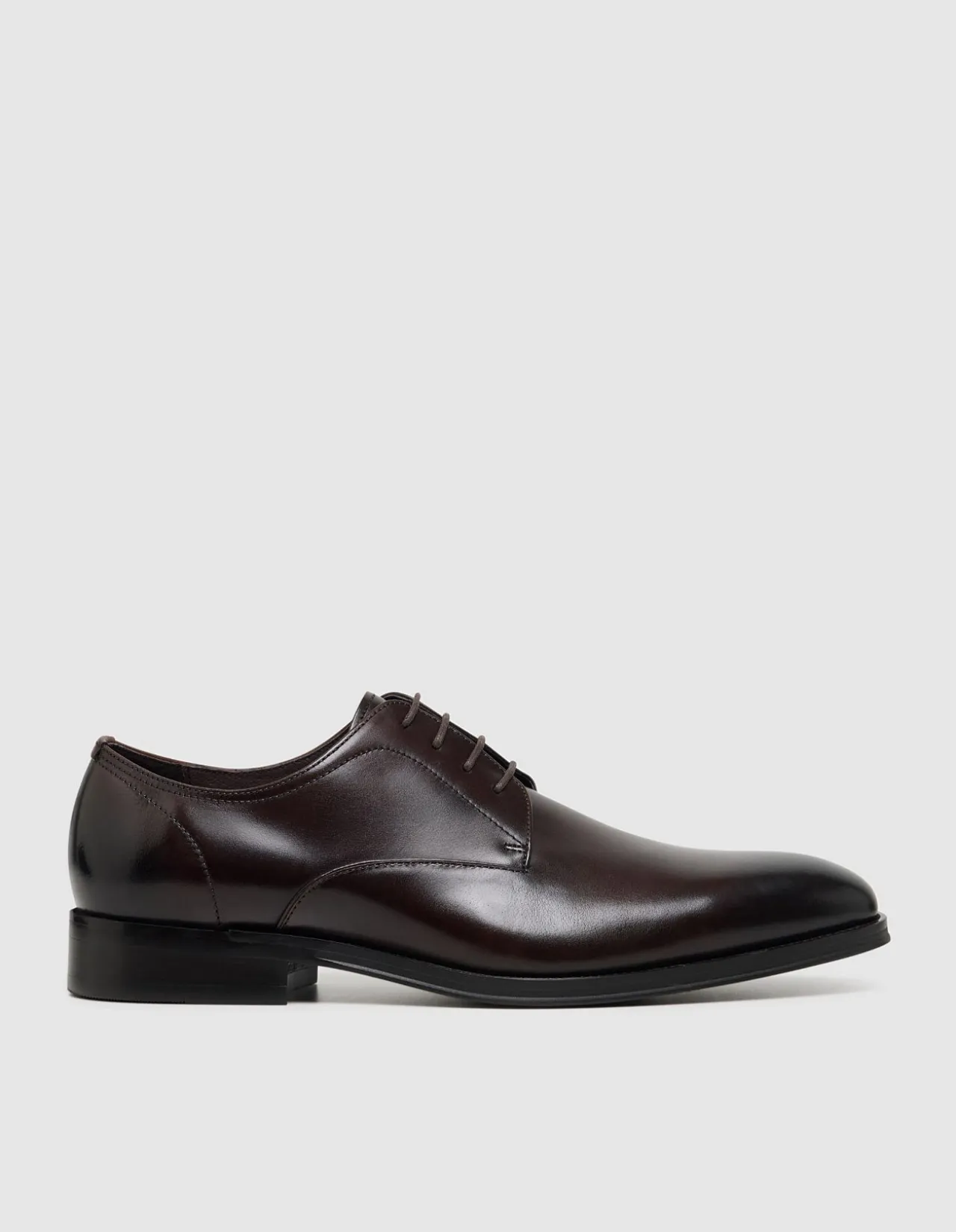 EZRA LACE UP LEATHER DERBY SHOE
