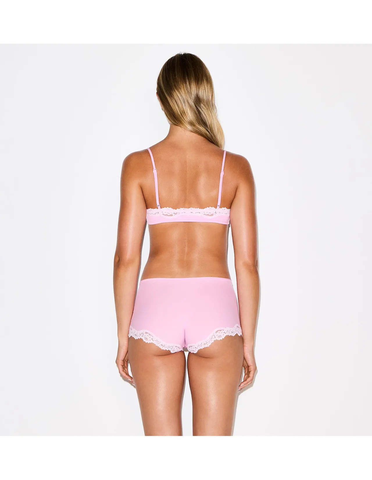 FITS EVERYBODY LACE SCOOP BRALETTE