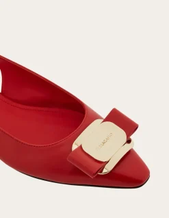 FLAT SLINGBACK WITH VARA BUCKLE